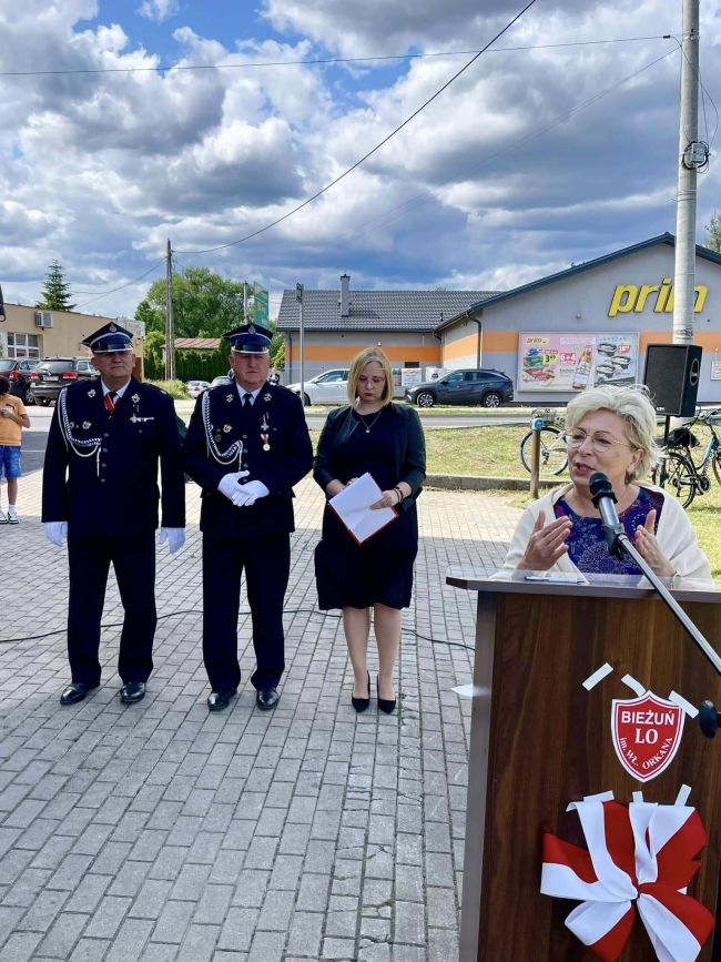 przekazanie samochodu dla OSP Biezu? (2)