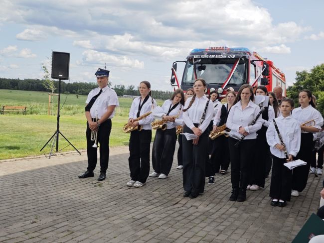 przekazanie samochodu dla OSP Biezu? (21)