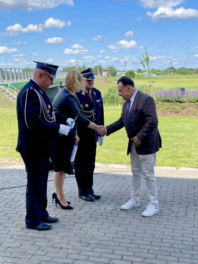 przekazanie samochodu dla OSP Biezu? (6)