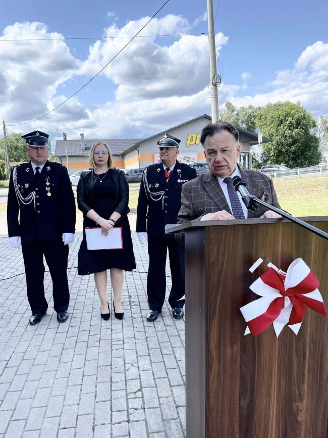 przekazanie samochodu dla OSP Biezu? (7)
